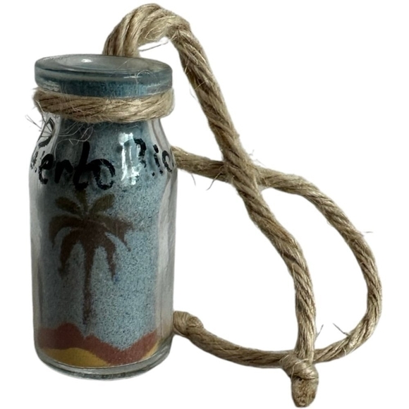 Puerto Rico Souvenir Sand Art in a Bottle Souvenir from Puerto Rico Memorabilia - Picture 3 of 3